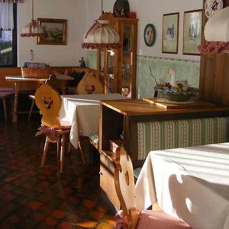 ゲストハウス Wanderpension Wimbachklamm 2*